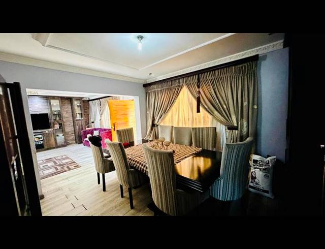 4 BEDROOM HOUSE FOR SALE IN MONTCLAIR